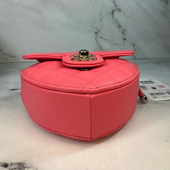 Chanel Pink Heart Bag Mini 22S CC small Lambskin Leather Crossbody bag New w/tag - Picture 5 of 15